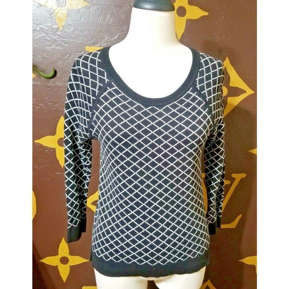 Philosophy 3/4 Sleeve stylish pullover Sweater Size Medium